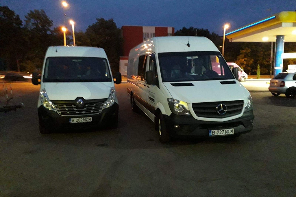 microbuze MCM Group Travel