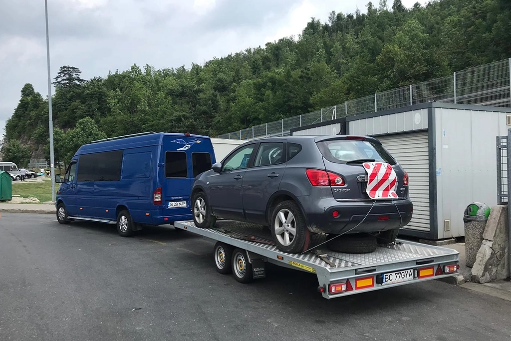 microbuz și platformă MCM Group Travel