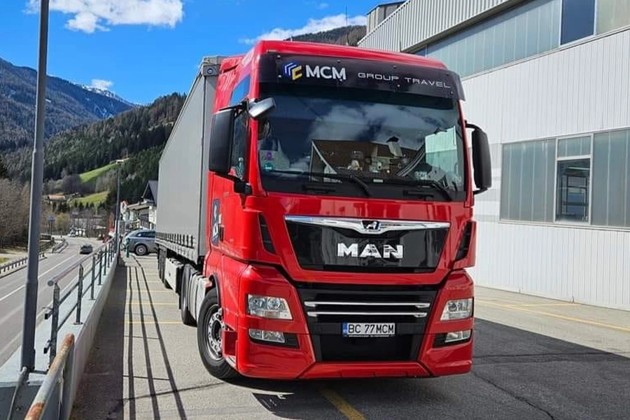 camion MCM Group Travel