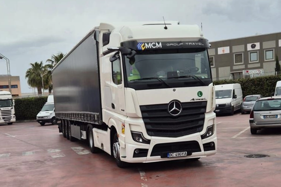 camion MCM Group Travel